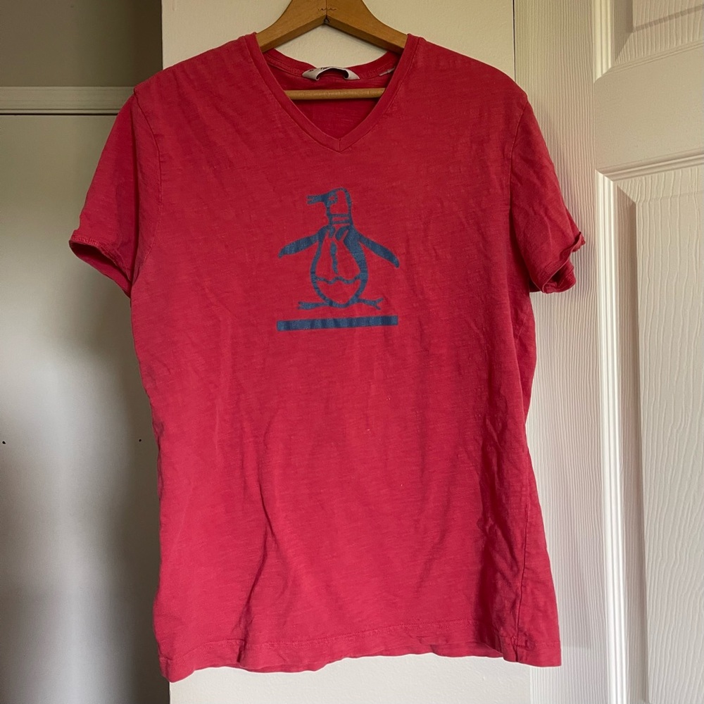Men’s An Original Penguin Logo Graphic SS V-Neck Shirt Size Large